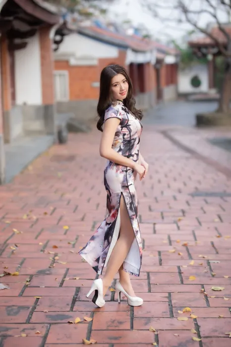 [Mzsock] NO.071 Zhang Lunzhen cheongsam, high heels and beautiful legs, outdoor shot street photography#[52P]-33